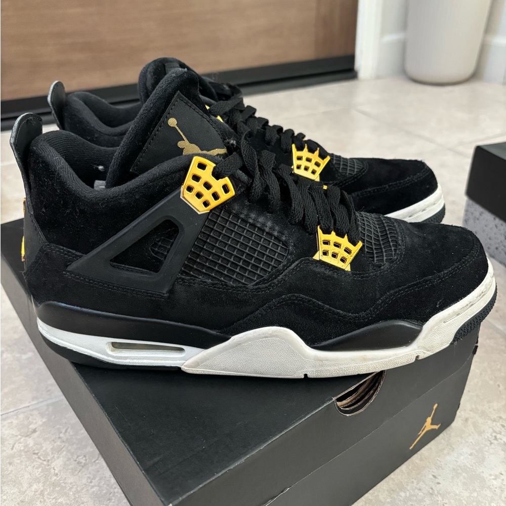 Air Jordan 4 Retro ‘Royalty’